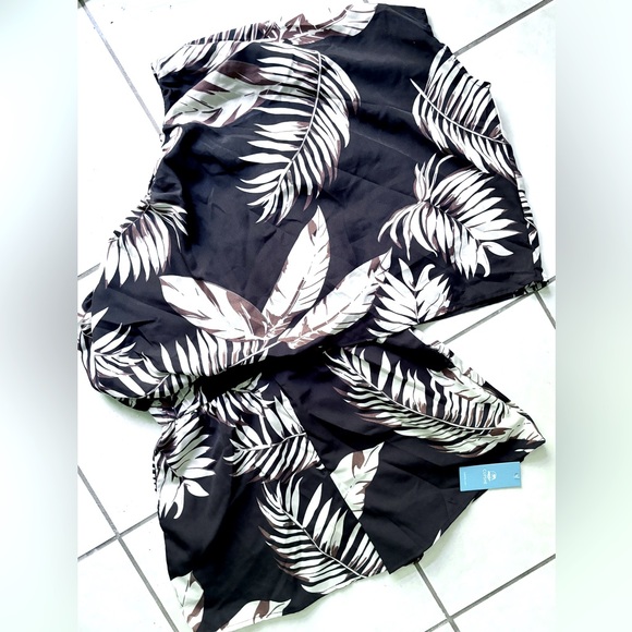 One-Shoulder Romper - Picture 2 of 5